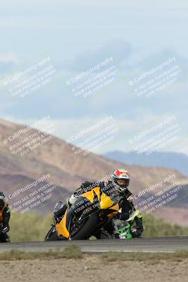 media/Nov-16-2025-Race Pace (Sun) [[8c5fa54630]]/Non Verified Riders (1st 20 Minutes)/7-Turn 9 Entry (210pm)/